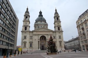 私の仕事は大聖堂を作ることです。